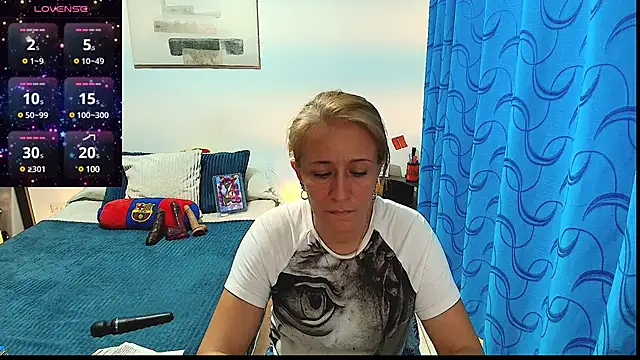 Snapshot of Naty_Stone chatting on February 26, 2025, 11:04 pm Naty Stone online show from February 26, 2025, 11:04 pm