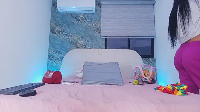 Snapshot of samanta_360 chatting on February 16, 2026, 12:01 pm samanta 360 online show from February 16, 2026, 12:01 pm