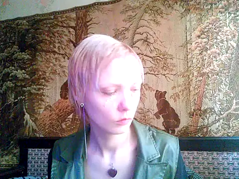 WildMissNiks online show from February 3, 2025, 8:13 am