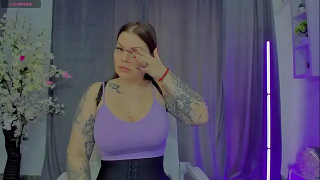 Raven Luna online show from January 10, 2025, 7:25 am