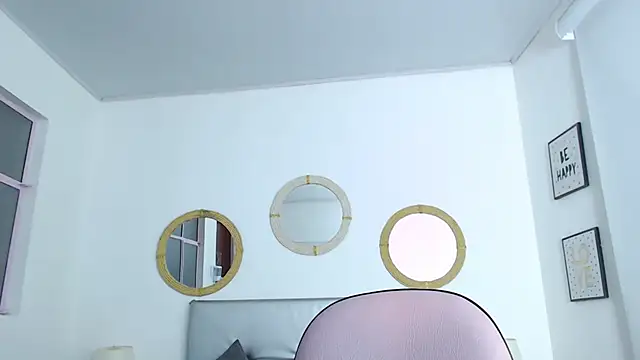 PINK  LOLA1 online show from February 1, 2025, 12:29 am