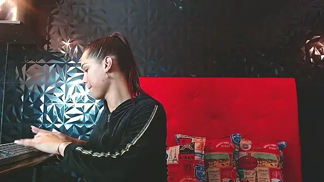 PINK  LOLA1 online show from February 15, 2025, 12:04 am