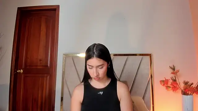 Christy Sea online show from December 17, 2025, 6:36 pm