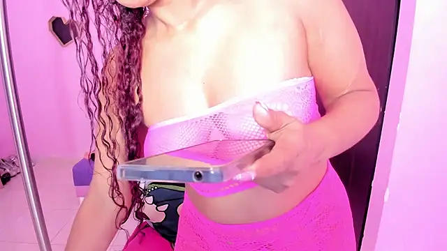 MATURE WHOR33 online show from January 13, 2026, 12:10 pm