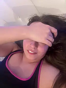 Snapshot of eleonoree chatting on February 10, 2026, 10:14 pm eleonoree online show from February 10, 2026, 10:14 pm