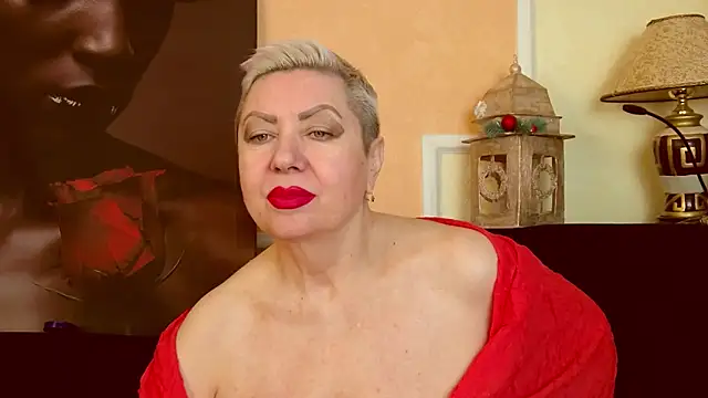 LadyPosh online show from December 17, 2025, 11:05 am