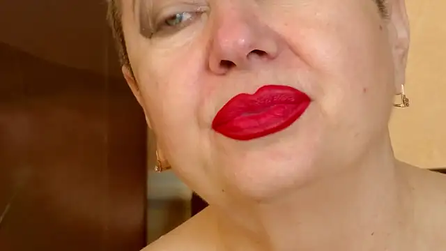 Snapshot of LadyPosh chatting on January 15, 2026, 8:45 pm LadyPosh online show from January 15, 2026, 8:45 pm