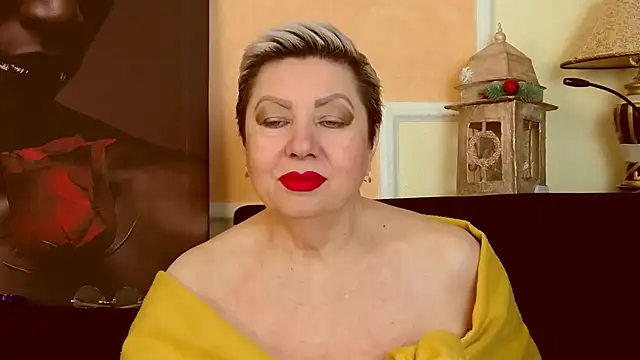 Snapshot of LadyPosh chatting on March 13, 2026, 9:10 pm LadyPosh online show from March 13, 2026, 9:10 pm