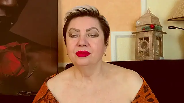 Snapshot of LadyPosh chatting on April 14, 2026, 11:11 pm LadyPosh online show from April 14, 2026, 11:11 pm