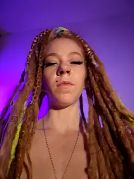 Snapshot of LucidLucy chatting on October 6, 2025, 1:47 am LucidLucy online show from October 6, 2025, 1:47 am