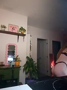 Snapshot of LucidLucy chatting on October 25, 2025, 1:57 am LucidLucy online show from October 25, 2025, 1:57 am