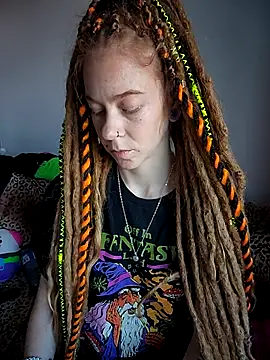 Snapshot of LucidLucy chatting on October 27, 2025, 1:37 pm LucidLucy online show from October 27, 2025, 1:37 pm