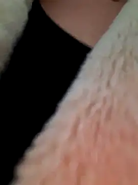 Snapshot of Dirtyfeelin chatting on March 3, 2025, 4:35 pm Dirtyfeelin online show from March 3, 2025, 4:35 pm