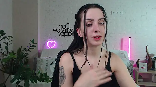 Snapshot of FranceskoJones chatting on March 4, 2025, 1:01 am FranceskoJones online show from March 4, 2025, 1:01 am