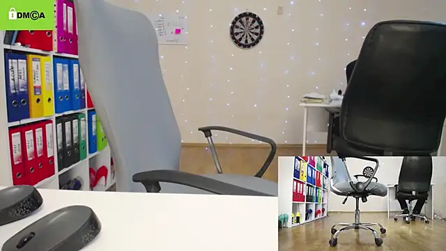 Snapshot of secret-office chatting on February 10, 2025, 1:55 pm secret-office online show from February 10, 2025, 1:55 pm