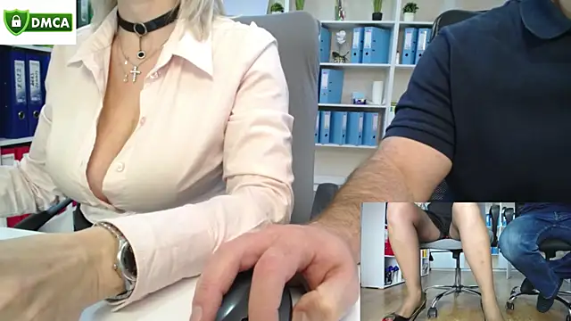 Snapshot of secret-office chatting on October 6, 2025, 6:55 am secret-office online show from October 6, 2025, 6:55 am