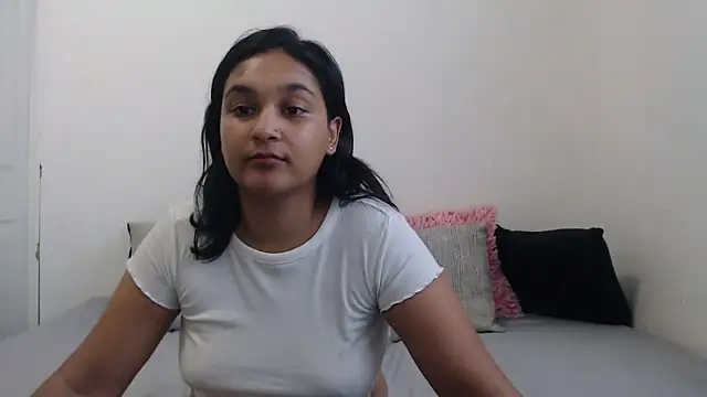 Snapshot of Indianbloom- chatting on December 30, 2024, 3:35 pm Indianbloom- online show from December 30, 2024, 3:35 pm