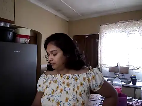 Snapshot of Indianbloom- chatting on September 14, 2025, 8:57 am Indianbloom- online show from September 14, 2025, 8:57 am