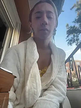 Snapshot of Littlebunny21 chatting on November 7, 2025, 3:23 pm Littlebunny21 online show from November 7, 2025, 3:23 pm