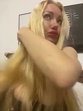 Snapshot of SofiaJoy chatting on February 27, 2026, 3:01 pm SofiaJoy online show from February 27, 2026, 3:01 pm