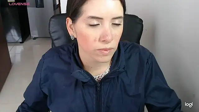 spicey latina online show from February 21, 2026, 6:09 pm