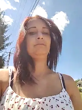 Alina03210 online show from June 16, 2026, 9:01 am