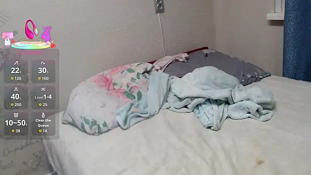 alisacucumber online show from December 14, 2025, 1:49 pm