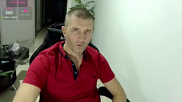 Snapshot of Maribor chatting on October 8, 2025, 9:23 pm Maribor online show from October 8, 2025, 9:23 pm