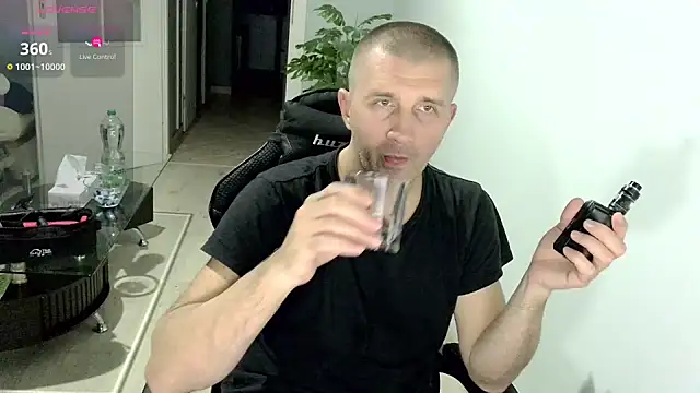 Snapshot of Maribor chatting on October 29, 2025, 11:17 pm Maribor online show from October 29, 2025, 11:17 pm