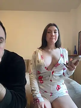 Snapshot of couplepenetration chatting on January 13, 2025, 10:36 am couplepenetration online show from January 13, 2025, 10:36 am