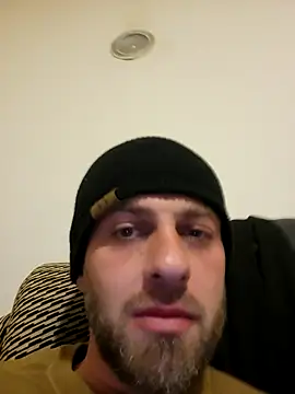 Snapshot of Momak91god chatting on November 24, 2025, 7:02 pm Momak91god online show from November 24, 2025, 7:02 pm