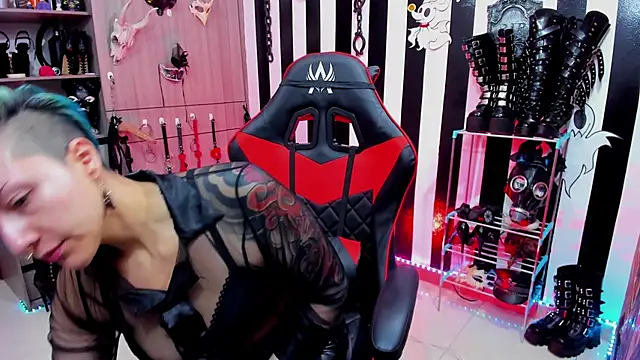 Mistress Yelena online show from February 10, 2025, 10:51 pm