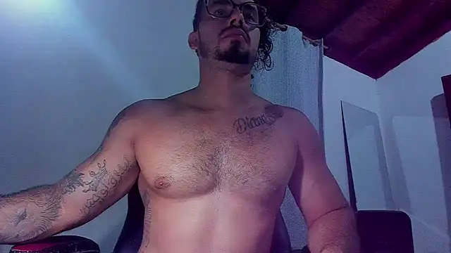 Snapshot of Baky_sexy chatting on February 13, 2026, 2:40 am Baky sexy online show from February 13, 2026, 2:40 am