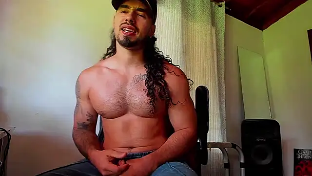 Snapshot of Baky_sexy chatting on February 14, 2026, 1:52 pm Baky sexy online show from February 14, 2026, 1:52 pm