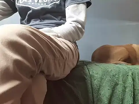 beobe74 online show from December 4, 2025, 6:27 pm