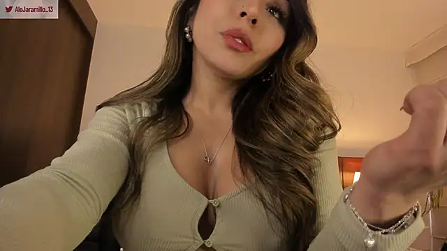 Snapshot of AleJaramillo_ chatting on December 20, 2024, 8:34 pm AleJaramillo online show from December 20, 2024, 8:34 pm