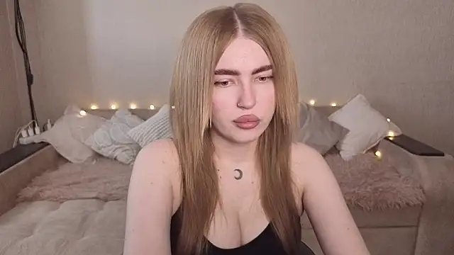 ViolettaLopez online show from June 8, 2026, 11:21 am