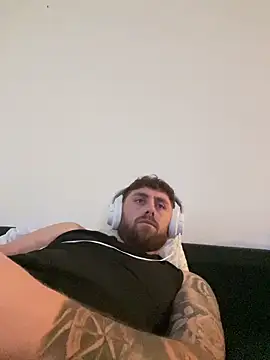 Snapshot of Cata9407 chatting on December 14, 2025, 11:59 am Cata9407 online show from December 14, 2025, 11:59 am