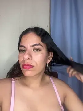 Snapshot of roman_and_jessie chatting on March 1, 2026, 5:53 am roman and jessie online show from March 1, 2026, 5:53 am