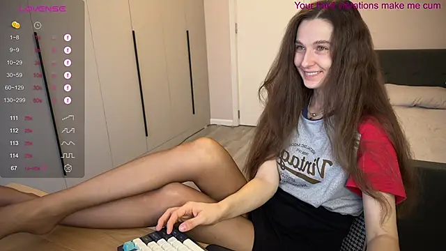 Snapshot of Chantwow chatting on December 21, 2024, 8:39 am Chantwow online show from December 21, 2024, 8:39 am