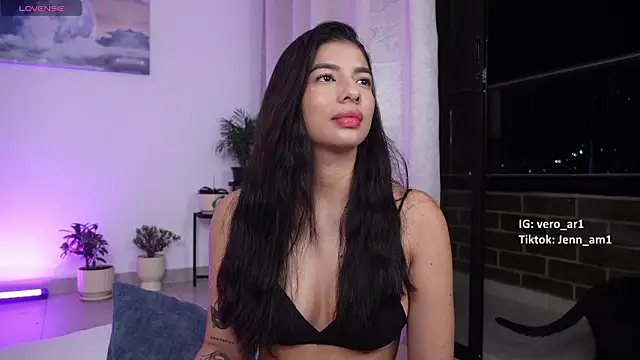 Snapshot of Veronica_ar chatting on February 6, 2026, 2:38 am Veronica ar online show from February 6, 2026, 2:38 am