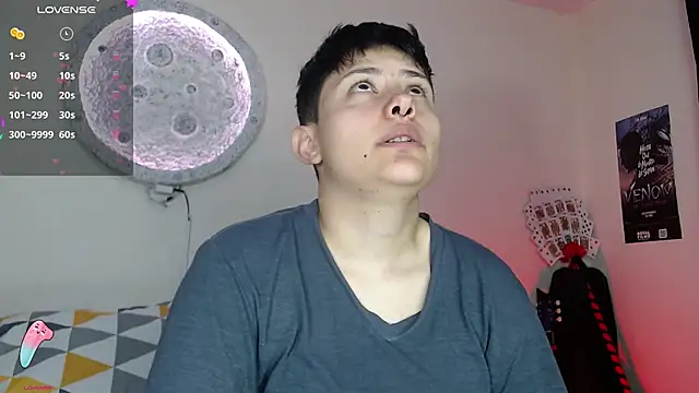 girl intense444 online show from January 14, 2025, 1:38 pm