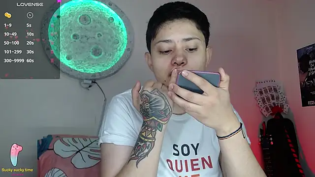 girl intense444 online show from January 22, 2025, 1:11 pm