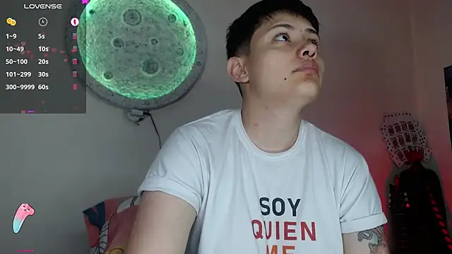 girl intense444 online show from January 24, 2025, 1:03 pm