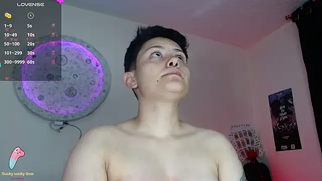 girl intense444 online show from January 28, 2025, 6:17 pm