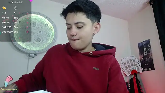 girl intense444 online show from February 14, 2025, 1:08 pm