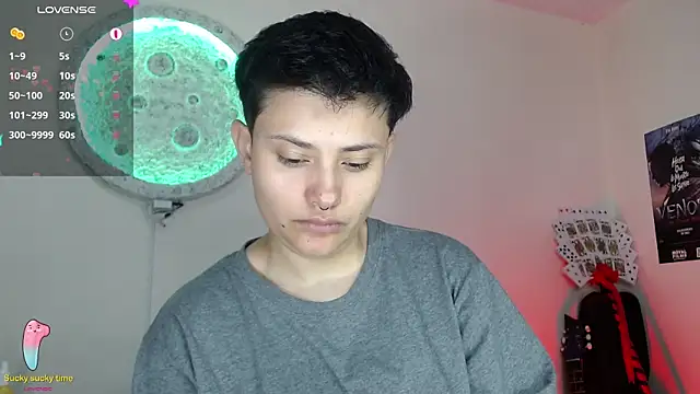 girl intense444 online show from March 5, 2025, 4:24 pm