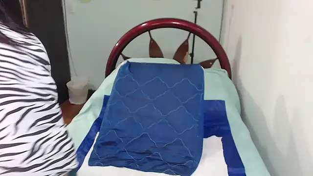 Snapshot of sexytitshot126 chatting on February 12, 2026, 12:38 am sexytitshot126 online show from February 12, 2026, 12:38 am