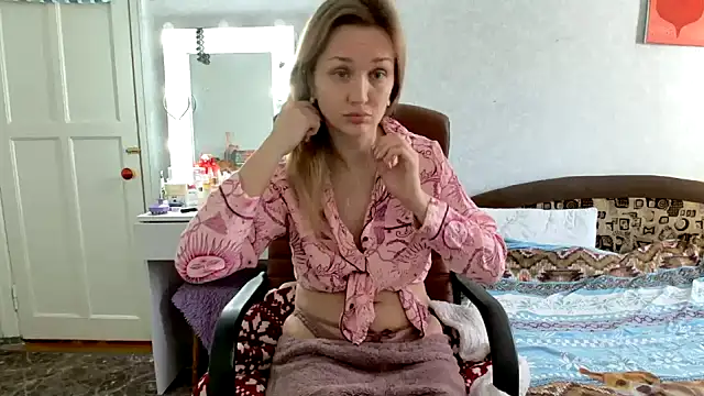 Snapshot of ModelEva chatting on February 16, 2025, 8:54 am ModelEva online show from February 16, 2025, 8:54 am