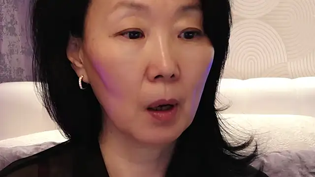 Asian legs online show from January 23, 2025, 3:22 pm